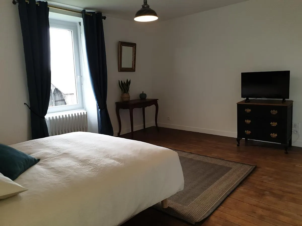 Chambre A La Ferme Torcé 0*,